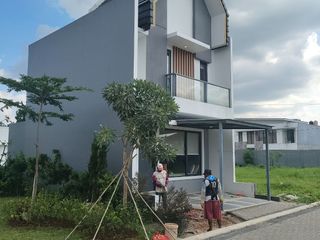 Rumah Baru 2 lantai 900 Meter ke Bintaro Plaza