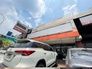 1,588 sqm Commercial Building for Sale in Quezon City at Katipunan