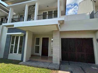 Jual rumah Suvarna Sutera 2 lantai 10 x 20 SHM