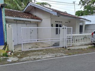 Di jual  Rumah di tengah Solo