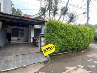 Rumah Cantik Graha Raya Ada Kolam Koi Luas (SP 1063 IA)