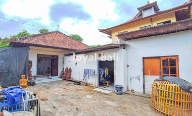 Tanah, Land 250m2 Free Building, Just Walking to Jimbaran Beach, Bali