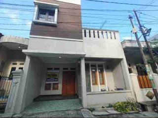 Rumah Widya Asri 2 Lantai Full Renov