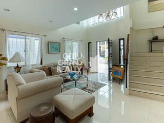 Spacious Residence with Contemporary Design in Molave Highlands