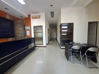 Dijual dan Disewakan Ruko 3 Lantai di Raya Puputan Renon