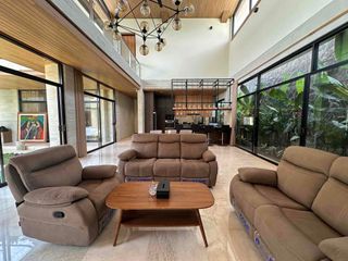 4 BEDROOMS OCEAN VIEW VILLA AT SANUR