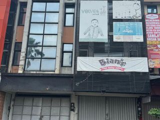 (GT) DIJUAL SIAP PAKAI, RUKO HADAP JALAN BOULEVARD GADING SERPONG