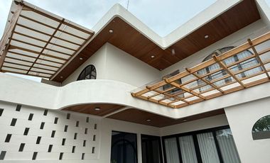 Minimalist Villa for sale at Taman Mumbul Benoa