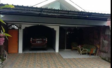 DIJUAL RUMAH BESAR DI TAWANGMANGU 6 KAMAR TIDUR
