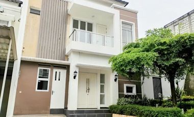 Rumah Baru Model Minimalis, Area Cilandak, Jakarta Selatan dengan Private Pool
