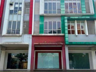 DIJUAL CEPAT RUKO 3 LANTAI HADAP JALAN RUKO DARWIN TIMUR DI GADING SERPONG