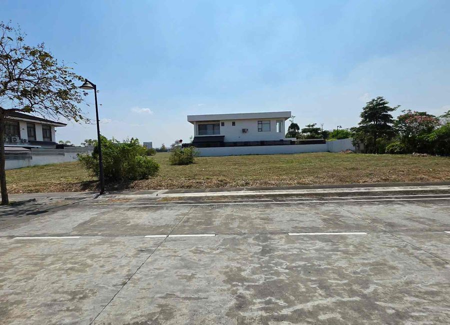 Trava, Malitlit, Santa Rosa, Laguna image 3