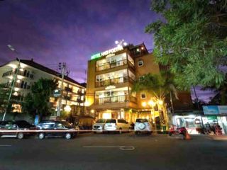 hotel jalan utama raya kuta bali