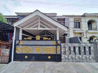 Dikontrakkan/ Dijual Rumah Nyaman Di Taman Kebayoran Bekasi