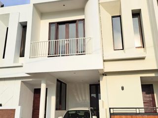 RUMAH 2 LANTAI DI PULAU MOYO PEDUNGAN DENPASAR SELATAN