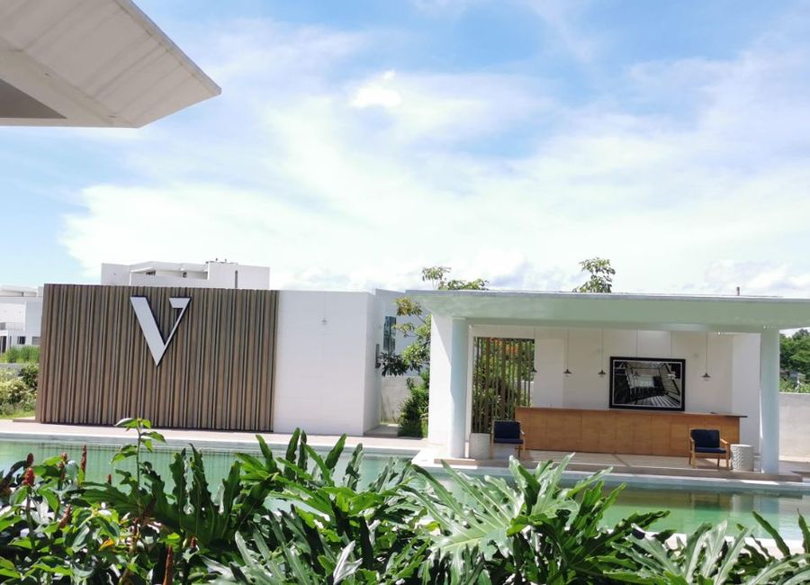 Southern Plains, Canlubang, Calamba, Laguna image 3