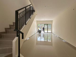 COCOK UNTUK INVESTASI ATAU BISNIS! RUKO PANJANG 14 METER HADAP JALAN!