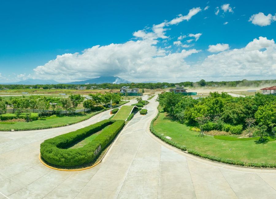Trava, Malitlit, Santa Rosa, Laguna