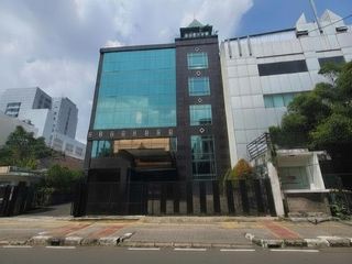 FOR RENT – Prime Location Building in Tanah Abang, Ekslusif Commercial Space
