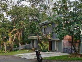 PERUMAHAN BUKTI SENTUL RUMAH MEWAH MEGAH HARGA MURAH HALAMAN LUAS BANGUNAN MODERN LOKASI NYAMAN STRATEGIS