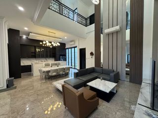 RUMAH MEWAH BRAND NEW FULL FURNISHED AMERICAN CLASSIC Sektor 1A Gading Serpong