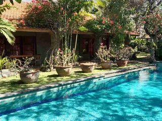 tanah bonus bangunan lokasi premium beach side jalan Tirta nadi sanur bali