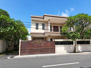RUMAH 2 LANTAI DI JL KENYERI GATSI TIMUR DENPASAR