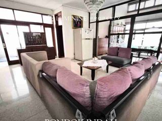DIJUAL RUMAH SIAP HUNI LOKASI NYAMAN TENANG DAN SANGAT STRATEGIS