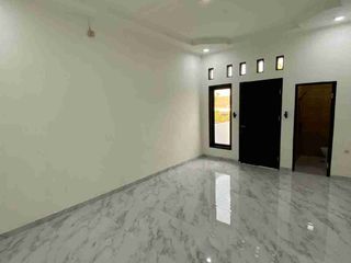 DI JUAL RUMAH BRAND NEW SIAP HUNI BISA KPR DI KOMPLEK PERDAGANGAN CILEDUG, TANGERANG