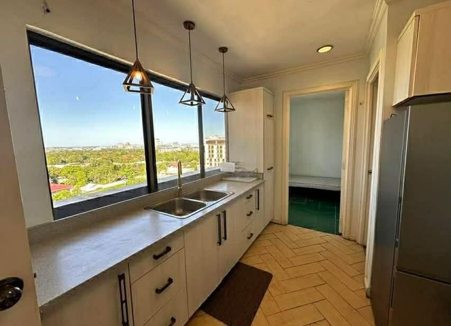Rush 3-Bedroom Unit in Sentinel Condominium , Cebu City | Lamudi.com.ph