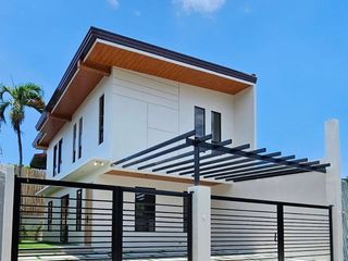 Contemporary Brand-New Single Detached Home for Sale in BF Homes, Parañaque