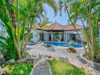 Villa Modern Concept 2BR in Seminyak, Badung - Bali