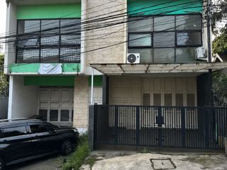Ruko LELANG murah bagus strategis di Jalan Cipedes Tengah, Sukajadi