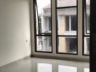 Rumah Baru Siap Huni 2 Lantai Dalam Cluster Nyaman Di Ciputat Tangerang Selatan