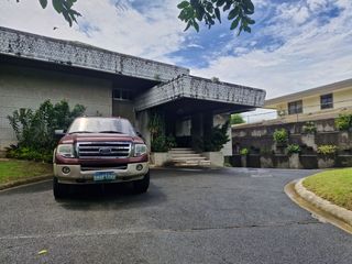 FOR SALE: HOUSE FOR SALE IN LA VISTA, QUEZON CITY