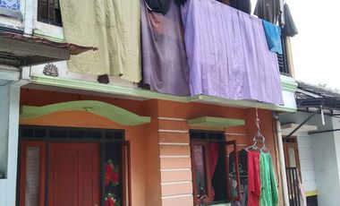 Dijual cepat rumah  2 lt di Cipondoh  Tangerang