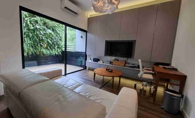 Dijual Rumah Riviera Metland puri