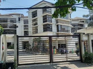 3BR TOWNHOUSE AT BO. KAPITOLYO