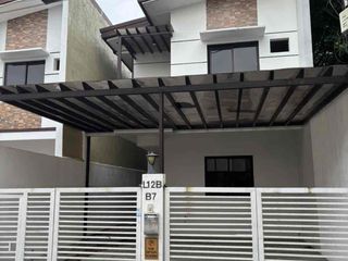 HOUSE AND LOT FORSALE IN MULTINATIONAL VILLAGE PARAÑAQUE