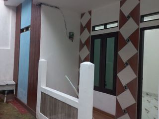 Rumah Mewah Minimalis Sektor Raya Sangat Strategis