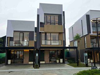 Rumah GEN Z 3 Lantai Park Serpong Tipe GoldTops Beverly Angsuran 4.5 Juta