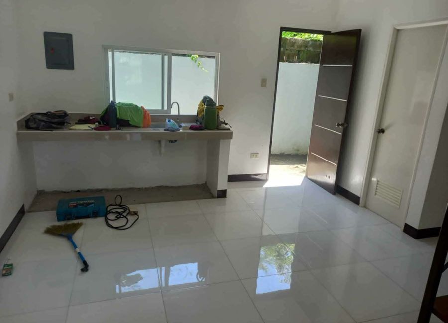 Monteverde Royale 2, Muzon, Taytay, Rizal image 3