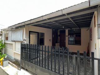 Ton - Dijual Rumah Kost Ciputat Timur 11 Kamar Furnish
