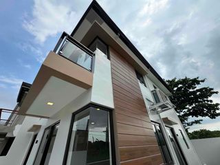 House and Lot forsale In pilar Village Las Piñas