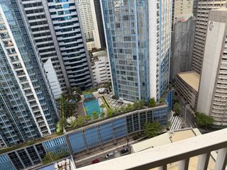 Rent to Own 1 Bedroom with Balcony Condo For Sale in Ellis Makati CBD near Makati Medical Center