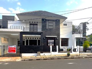 Jual Cepat Rumah HOOK Bintaro Sektor 3A - 2.95M turun dari 3,8M - 2 Lantai 176/236 - Balkon Luas - Mandar XIV