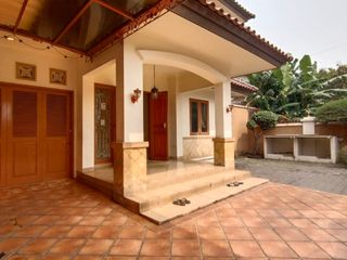 Dijual Rumah Mewah Luas di Kavling DKI Meruya Jakarta Barat
