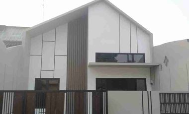 Di jual rumah di pondok ungu permai