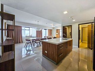 Brand New 2 Bedroom Corner Unit Condo for Rent in the Alcoves