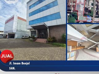Bangunan Kokoh + Tanah Luas Akses Langsung Jalan Imam Bonjol Cocok untuk Kantor dan Showroom